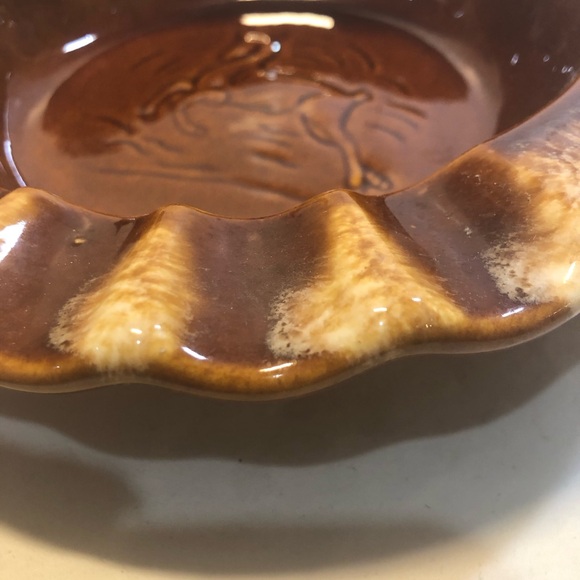 Vintage Brown Ceramic Ashtray with Deer Design Hull USA - Picture 4 of 13
